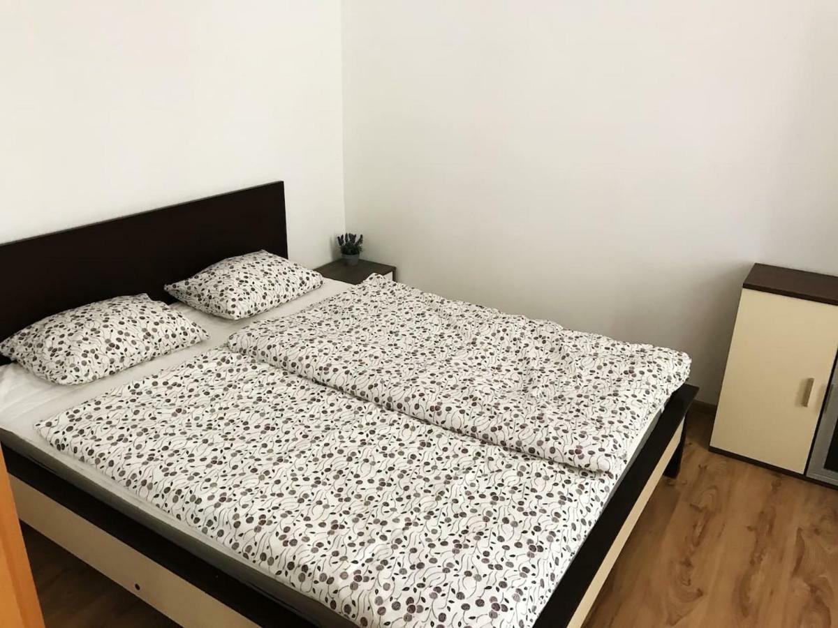 Hidden Apartment In The Old Town Under The Castle 브라티슬라바 외부 사진